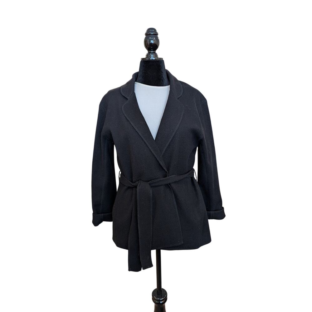 Banana Republic 100% Wool Black, Vintage, Belted Blazer. Women's Medium.
